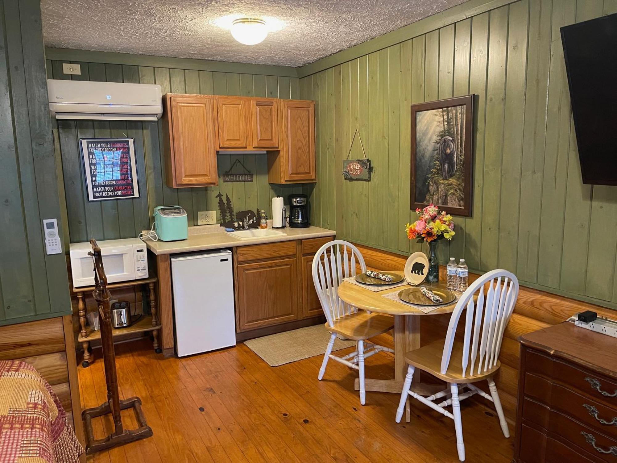 Mountain Aire Cottages & Inn Clayton Exteriör bild